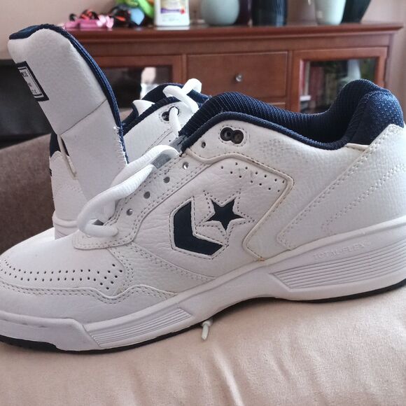 Converse All Star Disrupt White/Navy Low Top  Leather Sneakers UNISEX Size 7 main image 6